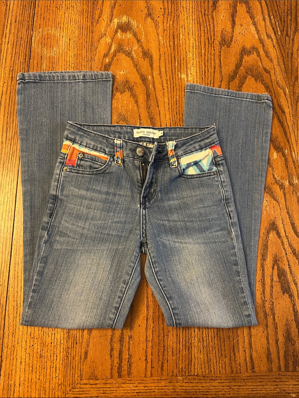 Ranch Dressy Women’s Boot-Cut Jeans in Light Blue with Color-Block Pocket Trim